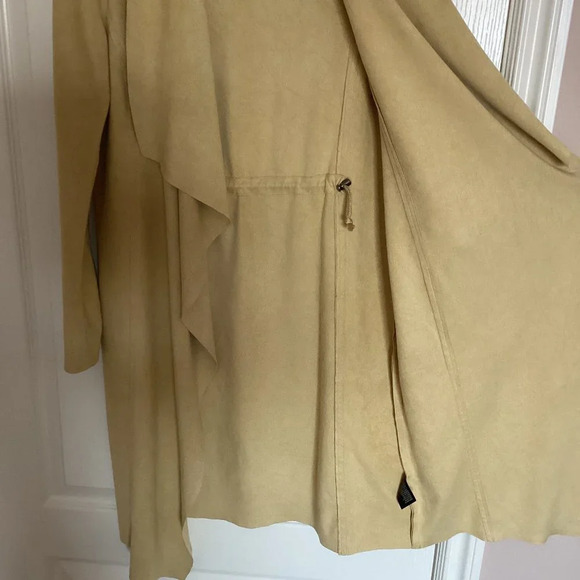 Meg & Margot Women's Faux Suede Yellow Open Coat Long Duster Size M Office - Picture 4 of 9